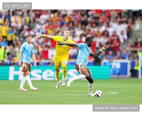 法鹰门将离谱“目送”失球,格里马尔多两球助药厂首胜